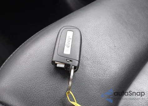 2016 Jeep Renegade Limited из США, поврежденный, VIN ZACCJBDT8GPC78143